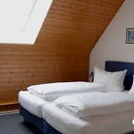 Landgasthaus Veltheimer Hof 호텔 3*