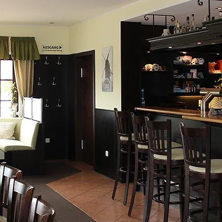 Landgasthaus Veltheimer Hof 3*