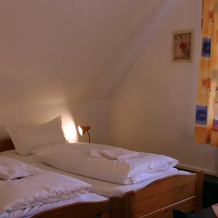 Landgasthaus Veltheimer Hof ホテル ポルタ・ヴェストファーリカ