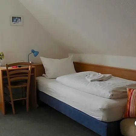 Landgasthaus Veltheimer Hof 3*