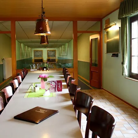 Landgasthaus Veltheimer Hof 3*