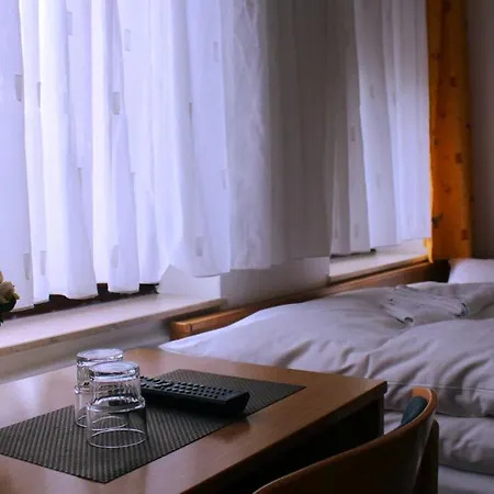 Landgasthaus Veltheimer Hof 3*