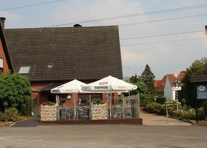 Landgasthaus Veltheimer Hof ホテル ポルタ・ヴェストファーリカ