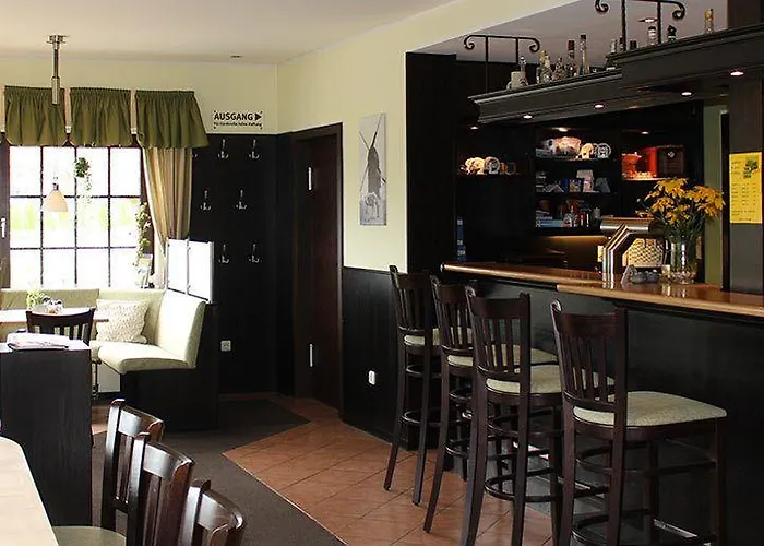 Landgasthaus Veltheimer Hof 3*