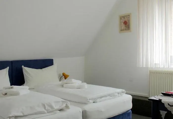 Landgasthaus Veltheimer Hof 3*